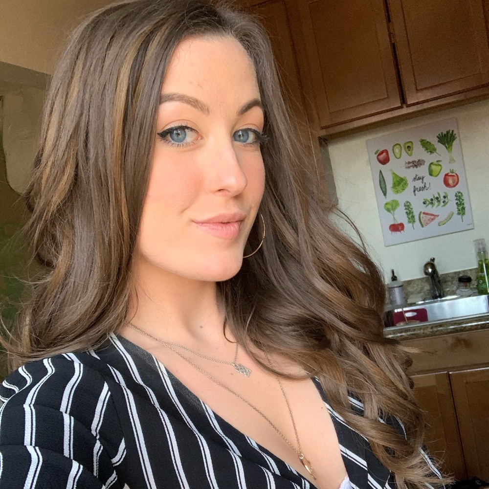 Meet your Posher, Lacey